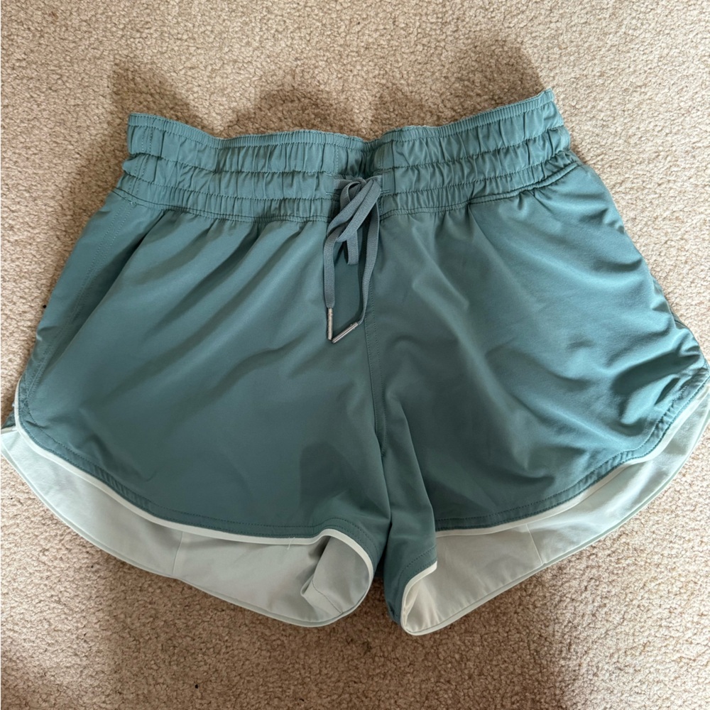 Lululemon reversible shorts